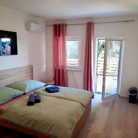 Rooms Optim Ptuj Eksteriør billede