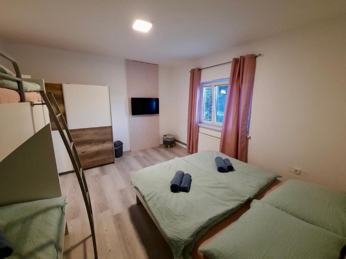 Rooms Optim Ptuj Eksteriør billede