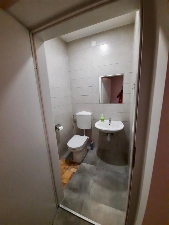 Rooms Optim Ptuj Eksteriør billede