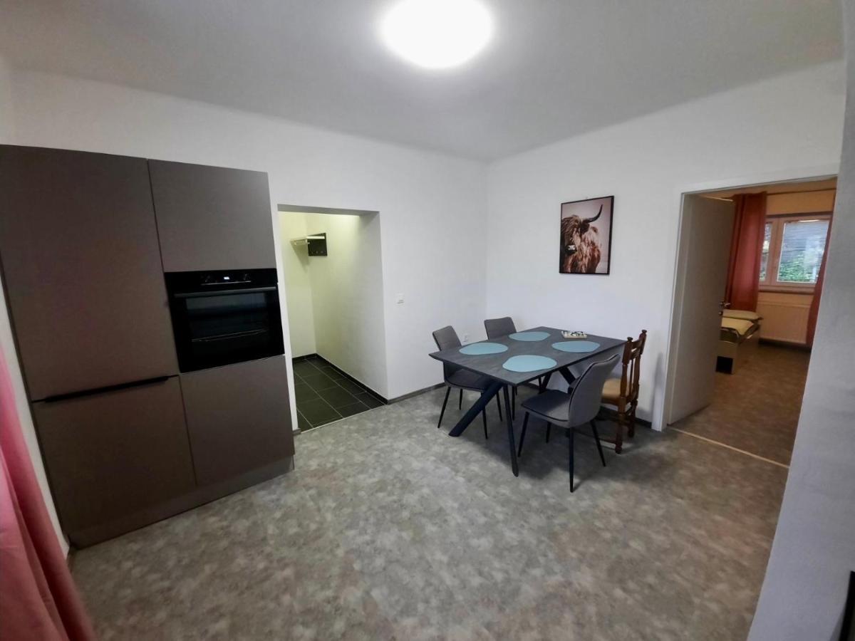 Rooms Optim Ptuj Eksteriør billede